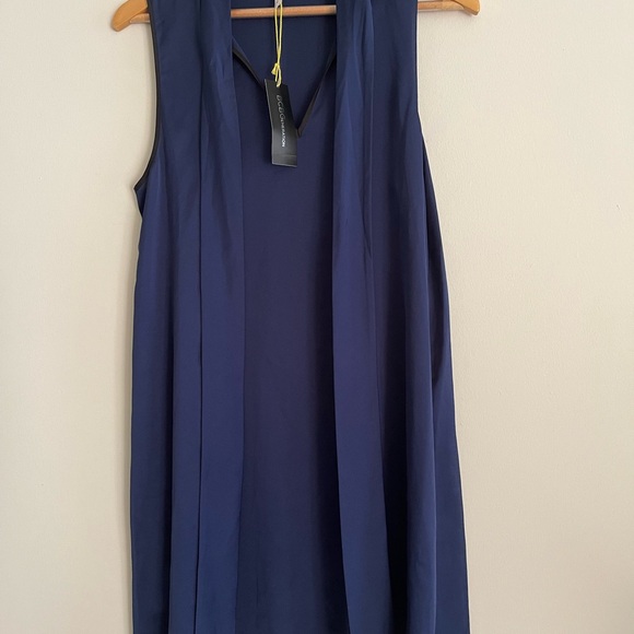 BCBGeneration‎ Vivid-blue  Tie V-Neck dress 100% Polyester in size M - Picture 8 of 17